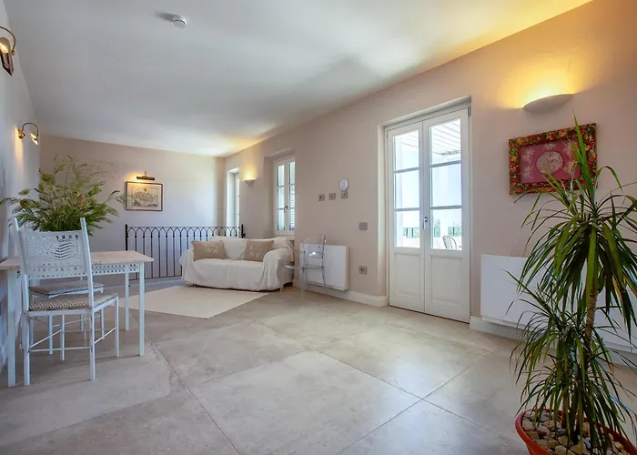 Dimora Sella - Casa Monica ゲストハウス