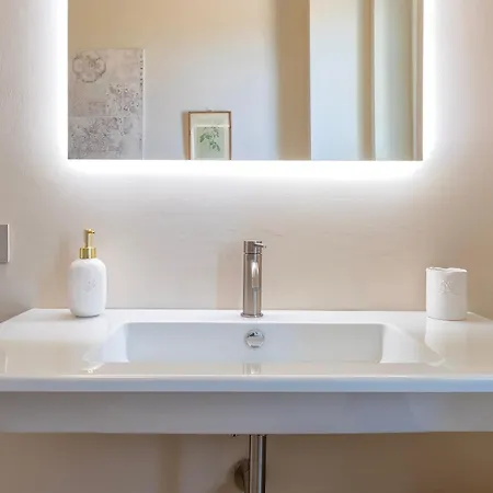 Dimora Sella - Casa Monica 3*